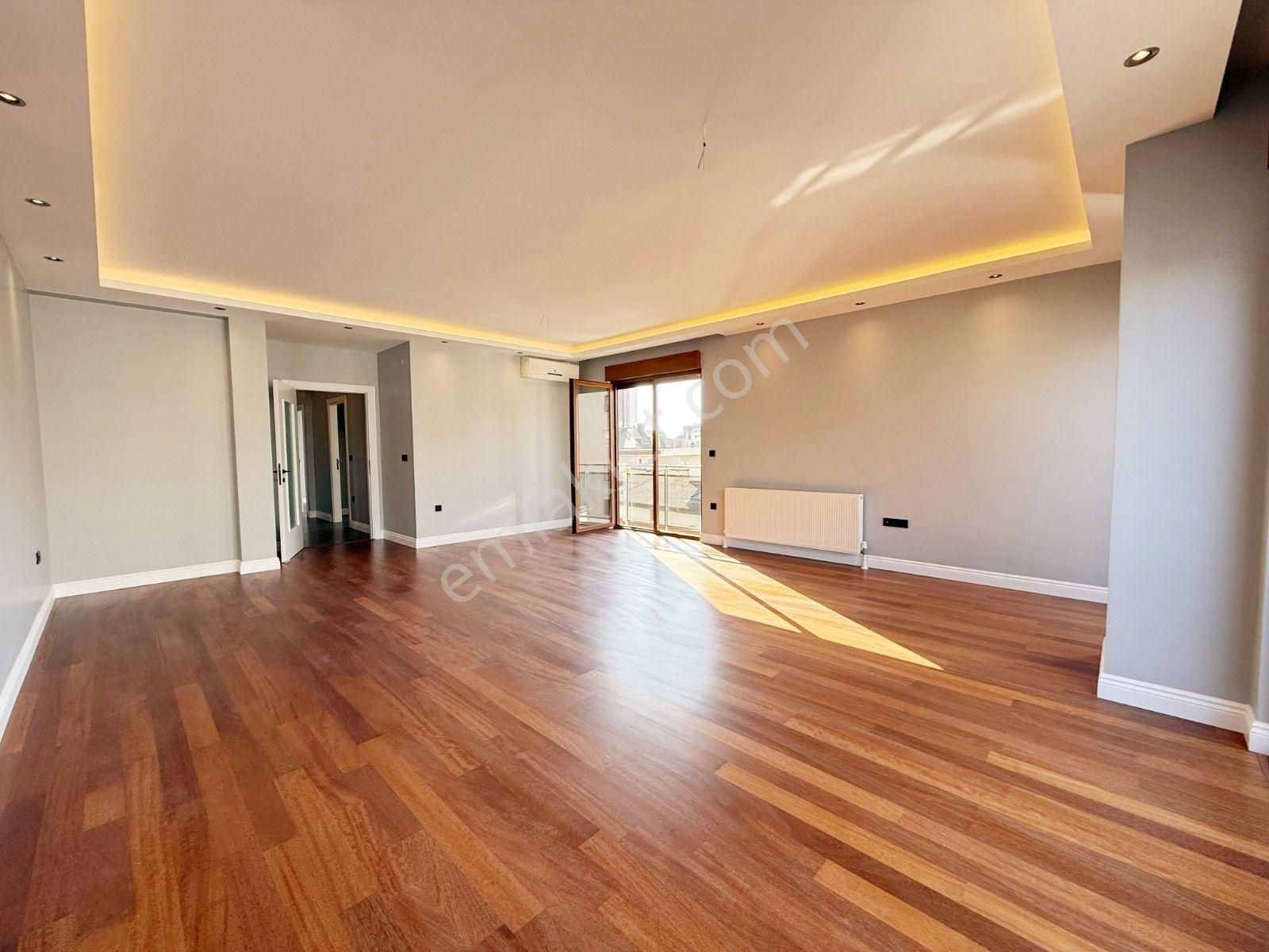 Lunas'dan Erenköy Bağdat Caddeye Yakın 130 M2 Net 3+1 Ebeveyn - Görsel 8