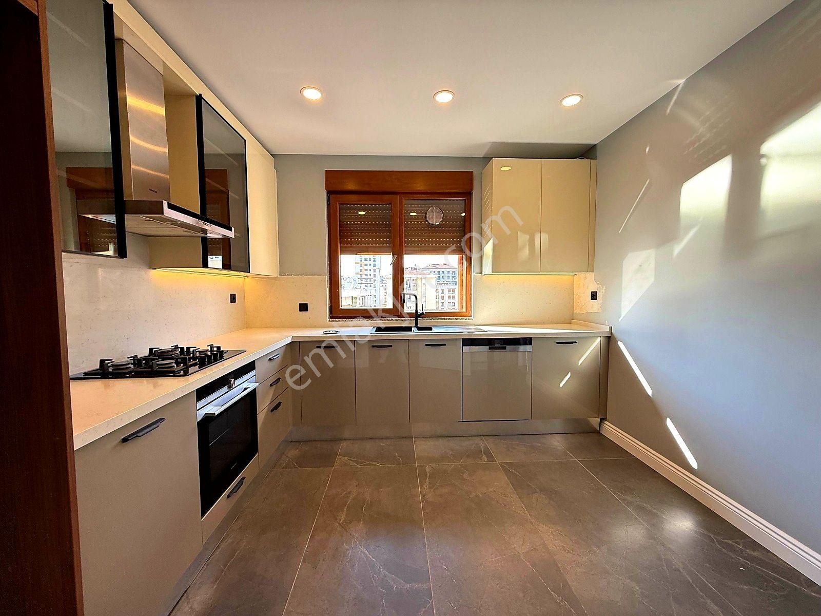 Lunas'dan Erenköy Bağdat Caddeye Yakın 130 M2 Net 3+1 Ebeveyn - Görsel 21