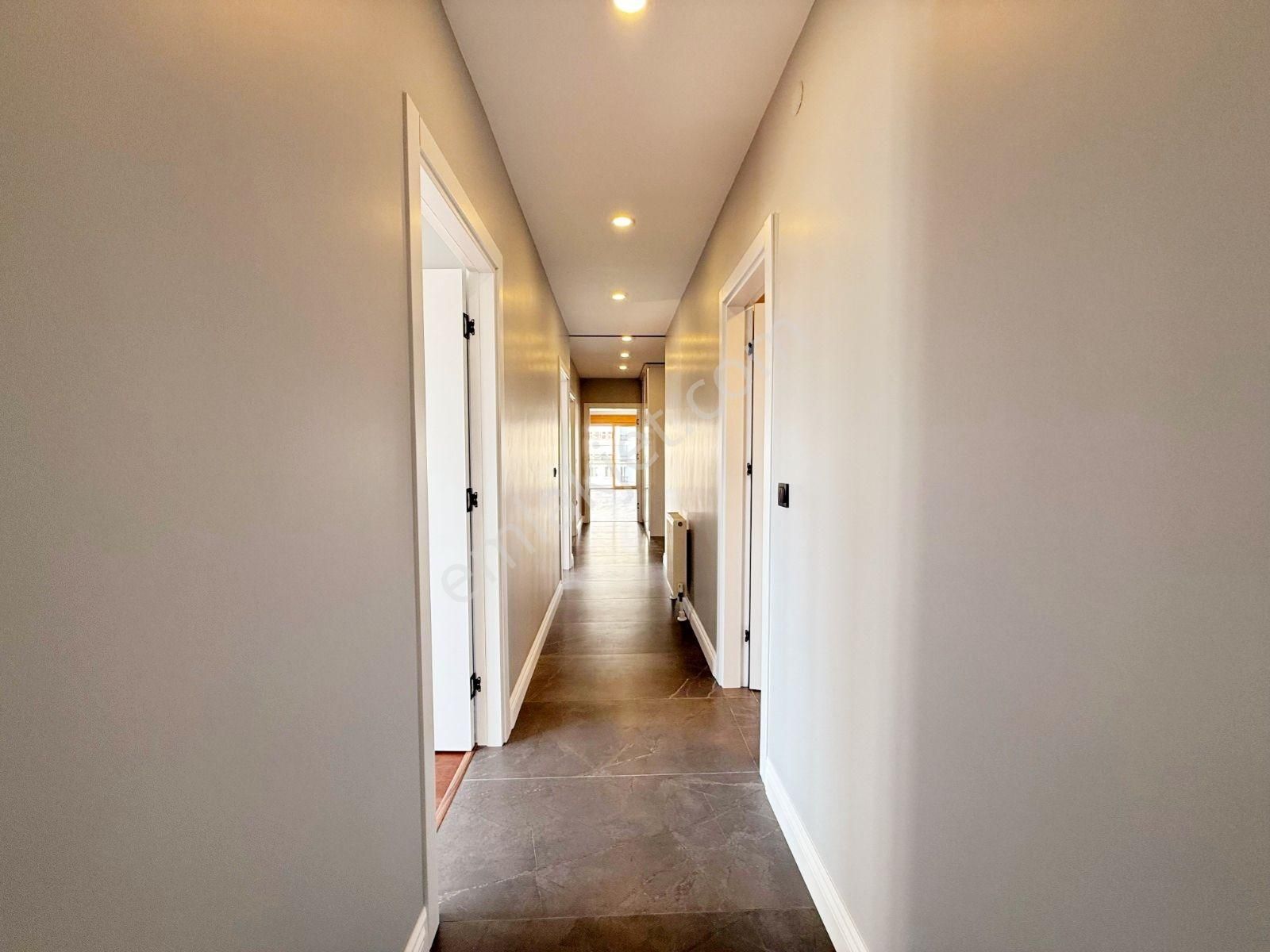Lunas'dan Erenköy Bağdat Caddeye Yakın 130 M2 Net 3+1 Ebeveyn - Görsel 12
