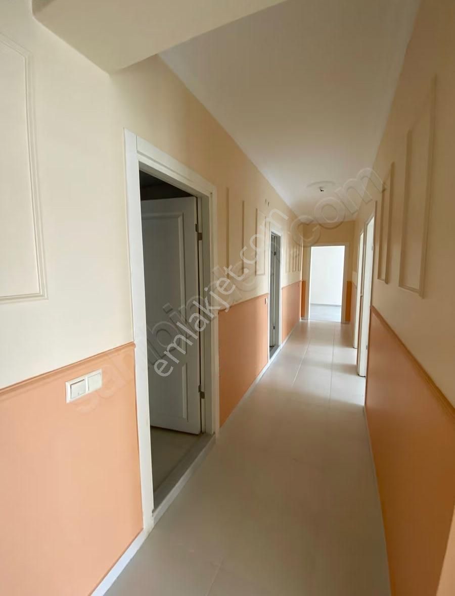 Çırağan Emlak'tan Emek Mahallesi Ertaş Bulvarı Bakımlı 3+1 Daire - Görsel 11