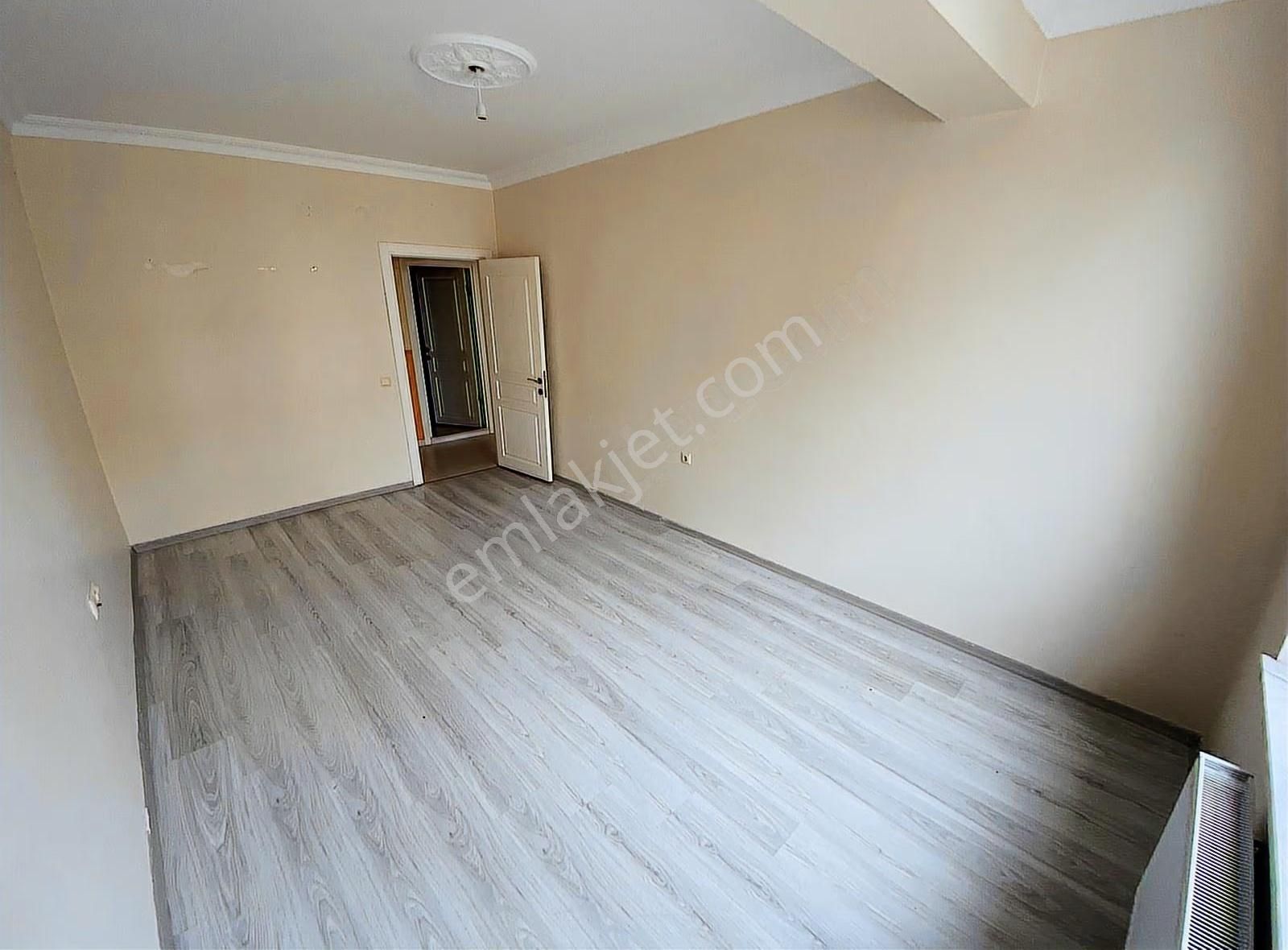 Çırağan Emlak'tan Emek Mahallesi Ertaş Bulvarı Bakımlı 3+1 Daire - Görsel 8