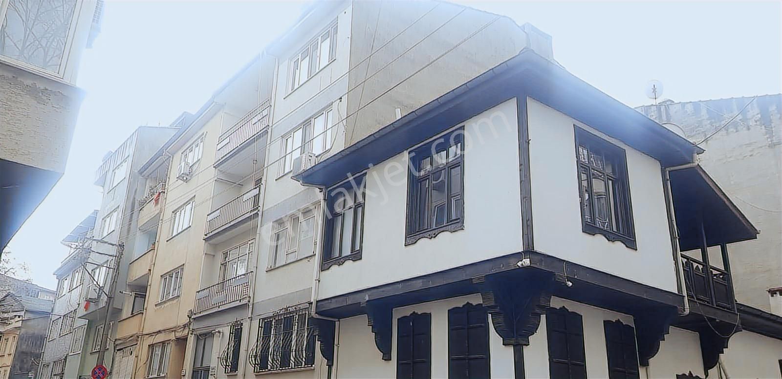 138m2 Bakımlı 3+1 Kombili Kelepir Daire