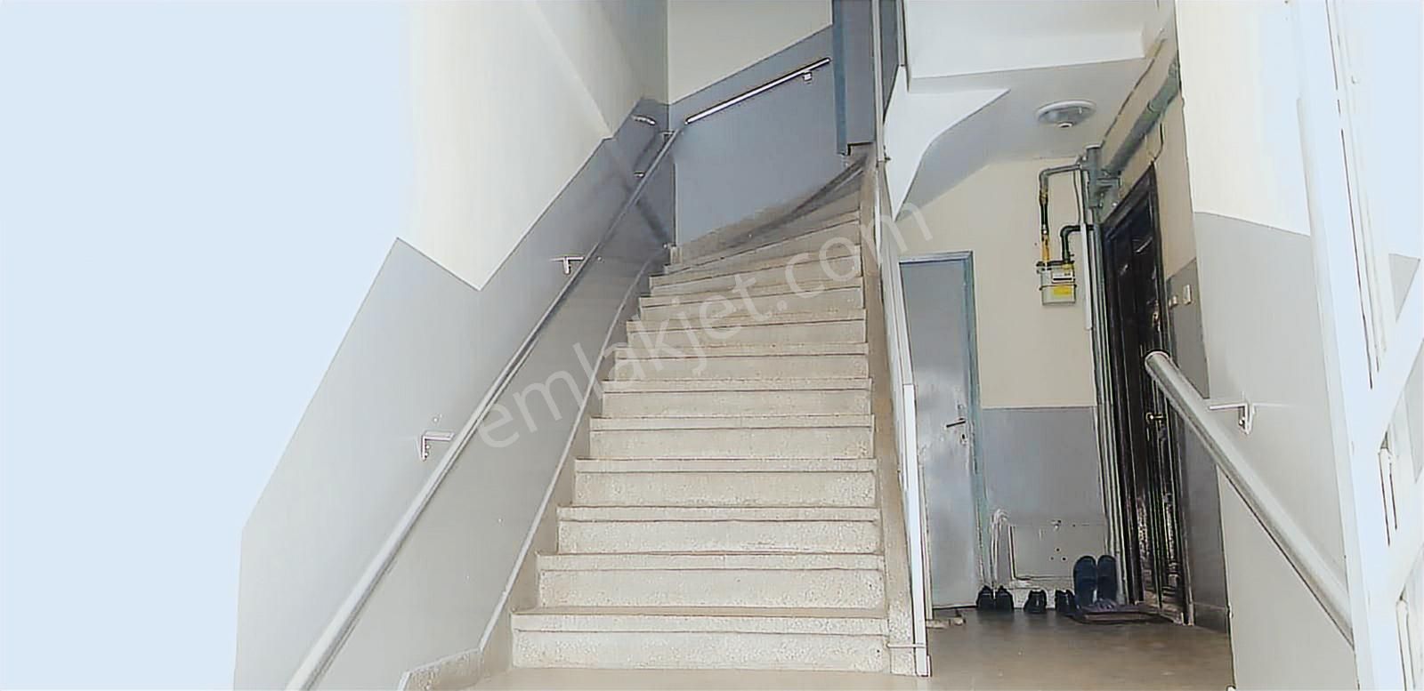 138m2 Bakımlı 3+1 Kombili Kelepir Daire - Görsel 31