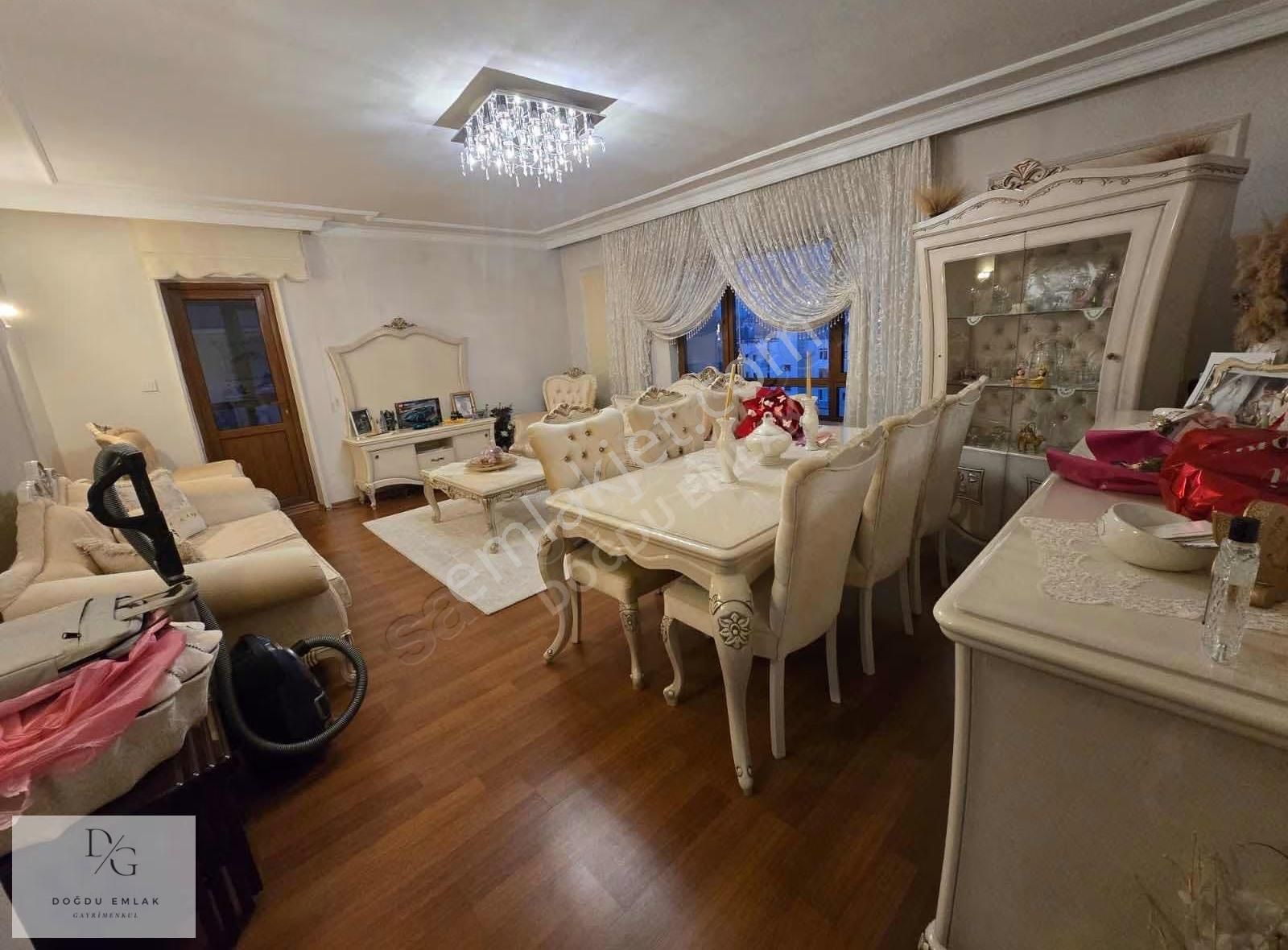 Doğdu Emlak'tan Manzaralı Geniş 3+1 Daire - Görsel 11