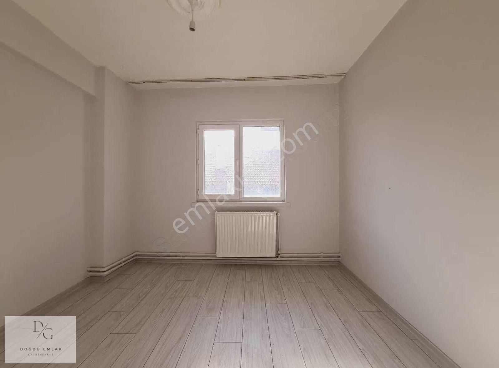 Doğdu Emlak'tan Azerbeycan Cadde Üstü Manzaralı 3+1 - Görsel 9