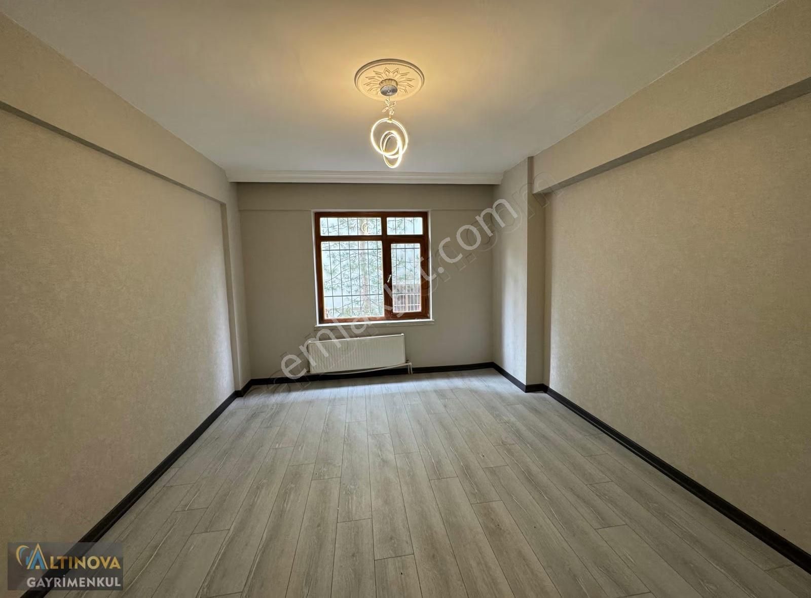 Keçiörende Cadde De Ful Yapılı Geniş 3,5+1 Kiralık Daire - Görsel 3