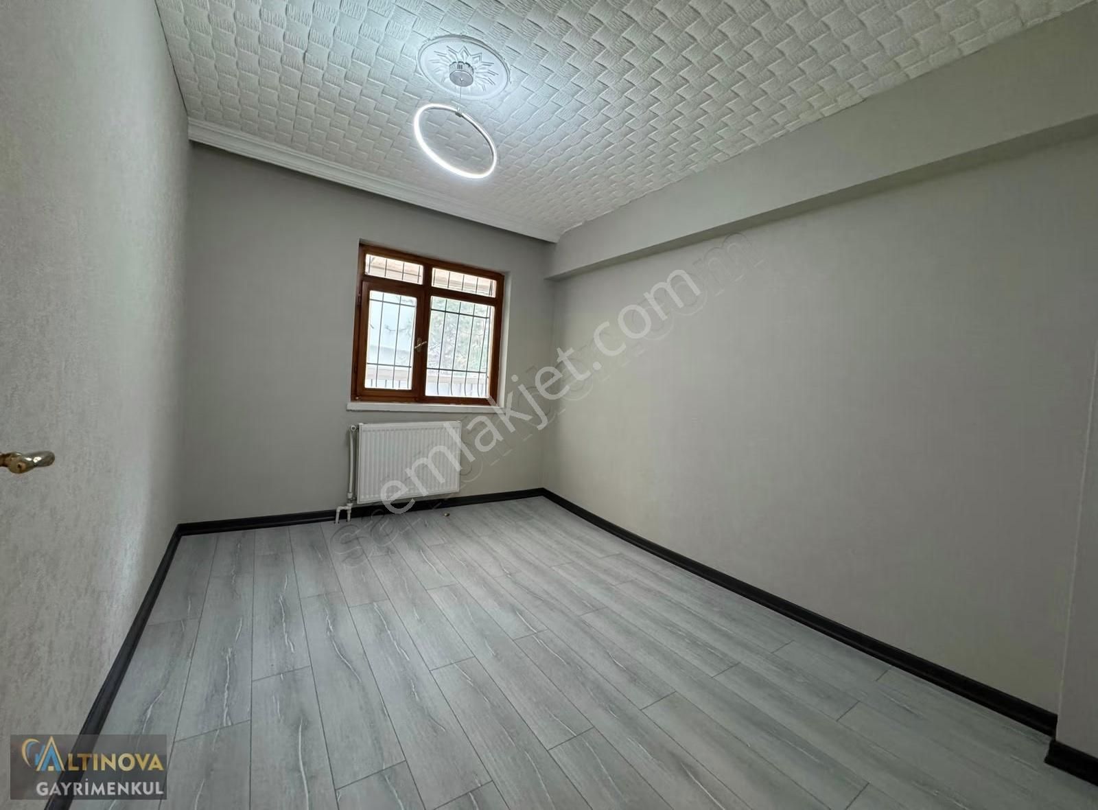 Keçiörende Cadde De Ful Yapılı Geniş 3,5+1 Kiralık Daire - Görsel 13