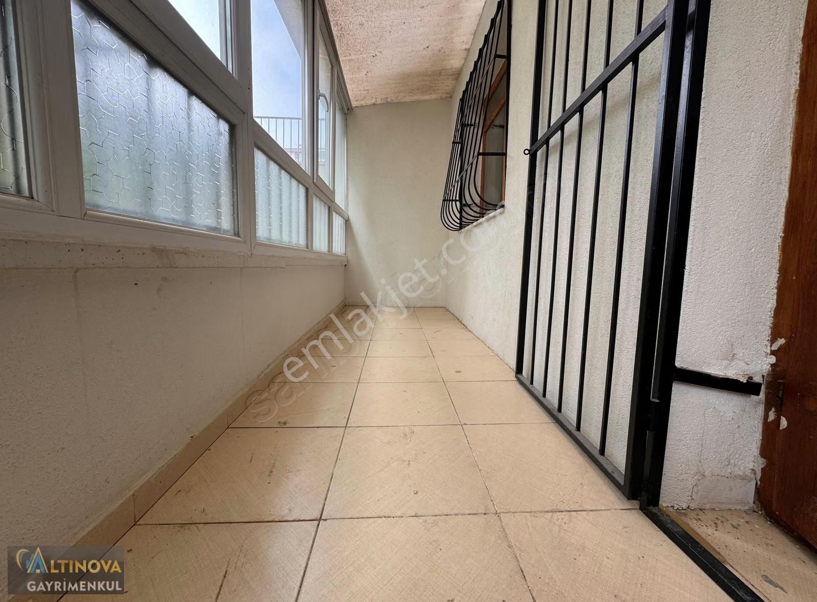 Keçiörende Cadde De Ful Yapılı Geniş 3,5+1 Kiralık Daire - Görsel 19