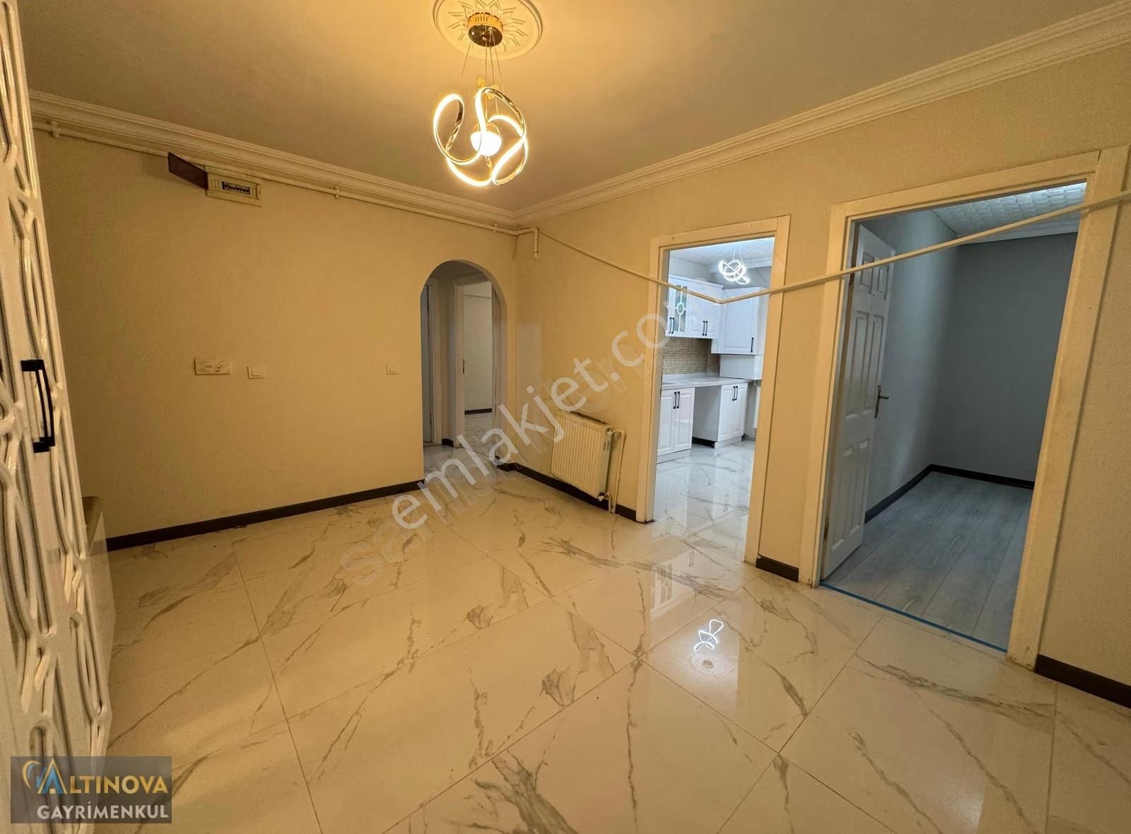 Keçiörende Cadde De Ful Yapılı Geniş 3,5+1 Kiralık Daire - Görsel 16