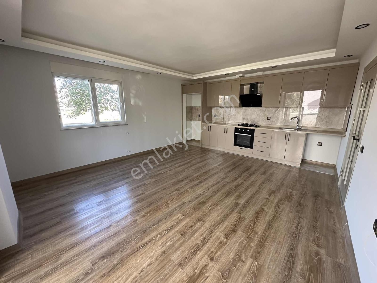 Yeni Binada Kiralık Yüksek Giriş 1+1 Daire - Görsel 6