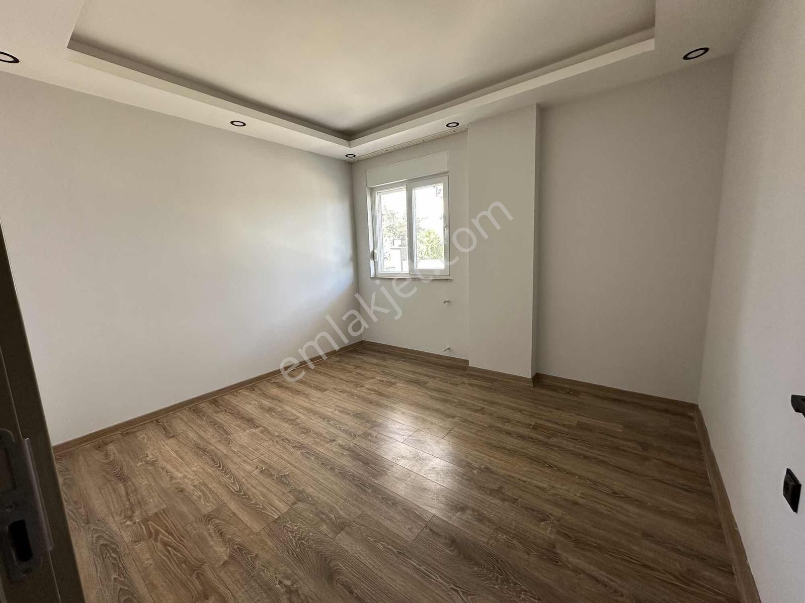 Yeni Binada Kiralık Yüksek Giriş 1+1 Daire - Görsel 3