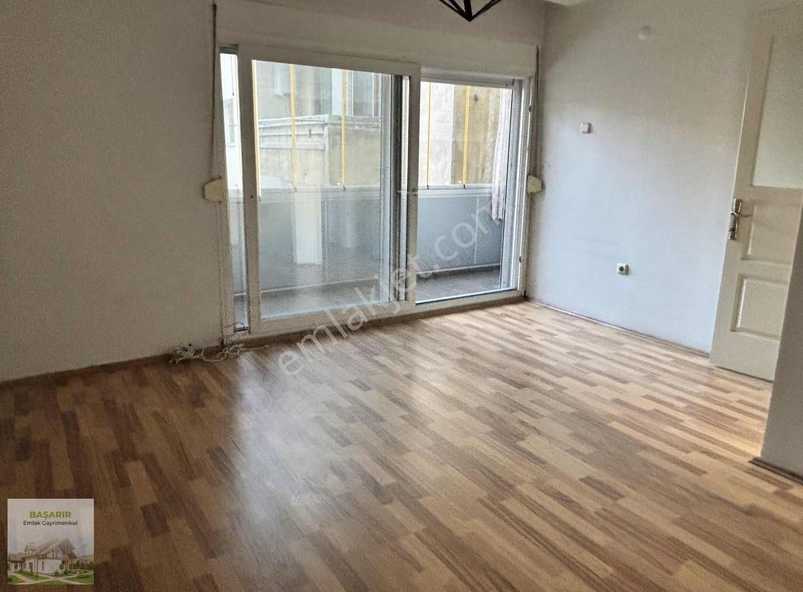 Üçyolda Cadde Bina Arka Daire Ara Kat İçi Bakımlı Asansörlü ... - Görsel 30