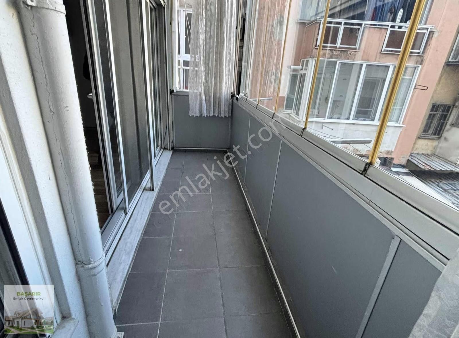 Üçyolda Cadde Bina Arka Daire Ara Kat İçi Bakımlı Asansörlü ... - Görsel 29