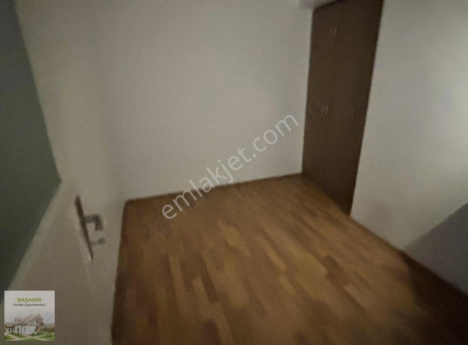 Üçyolda Cadde Bina Arka Daire Ara Kat İçi Bakımlı Asansörlü ... - Görsel 18