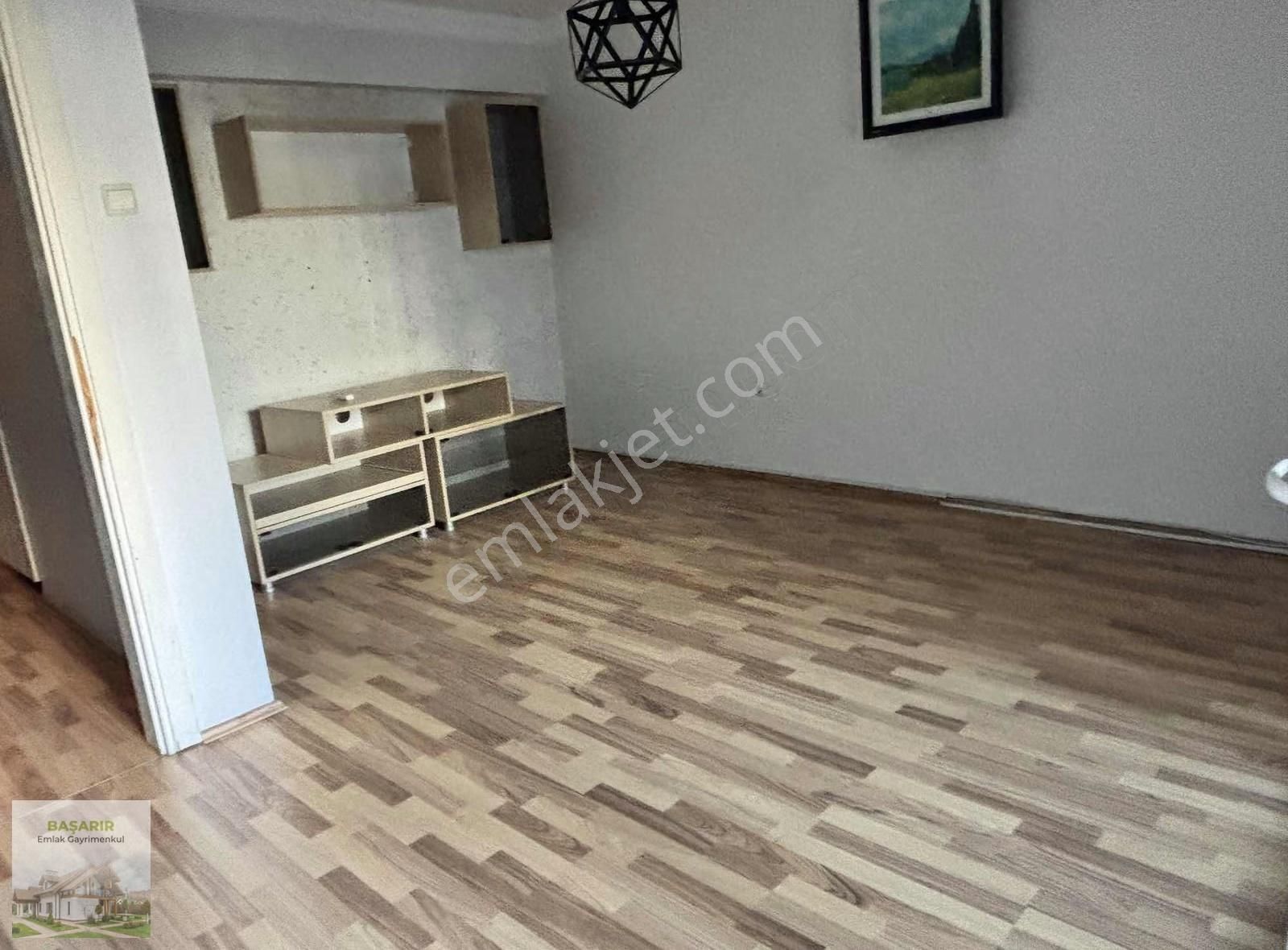 Üçyolda Cadde Bina Arka Daire Ara Kat İçi Bakımlı Asansörlü ... - Görsel 10