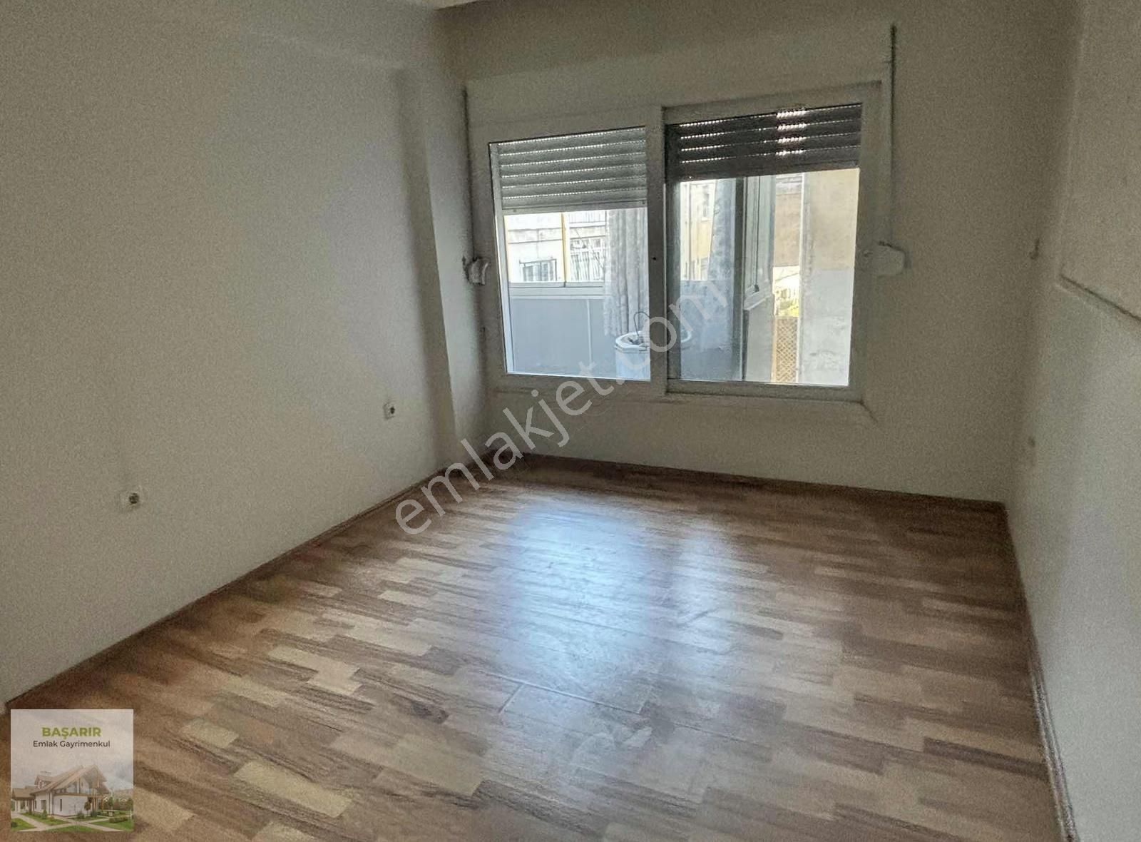 Üçyolda Cadde Bina Arka Daire Ara Kat İçi Bakımlı Asansörlü ... - Görsel 15