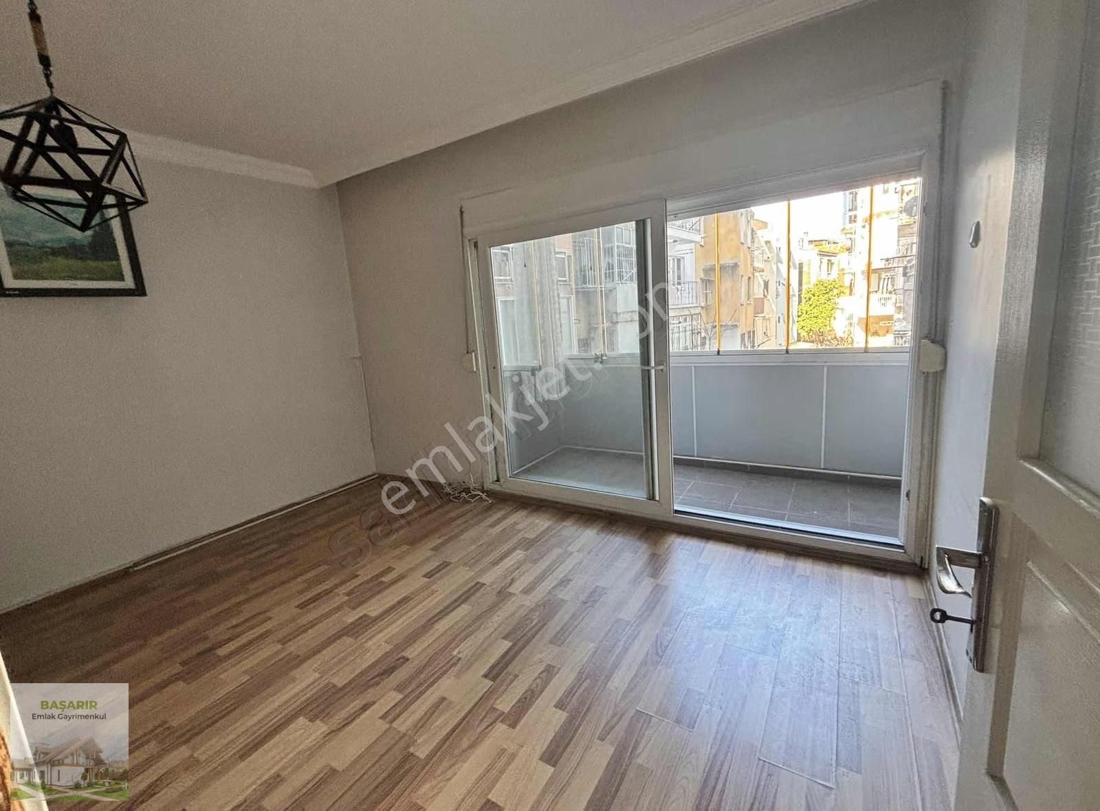 Üçyolda Cadde Bina Arka Daire Ara Kat İçi Bakımlı Asansörlü ... - Görsel 24