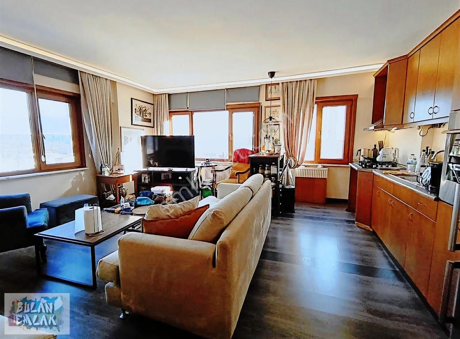 Bulan'dan Ortaköy'de Panoramik Boğaz Manzaralı Kış Bahçeli 2+1 - Görsel 20