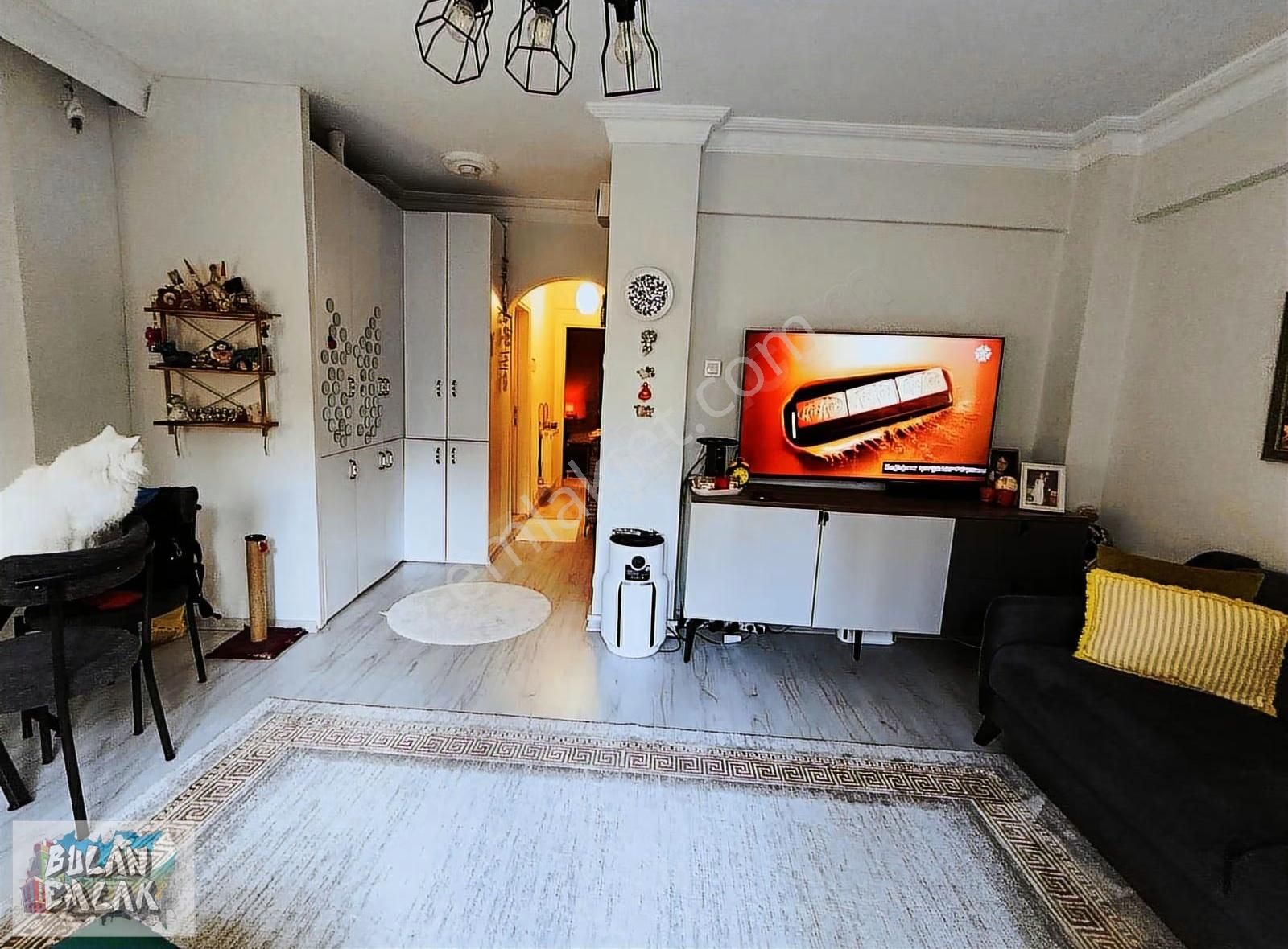 Bulan'dan Ortaköy Merkezde Caddeye Yakın Masrafsız Temiz 1+1 - Görsel 4