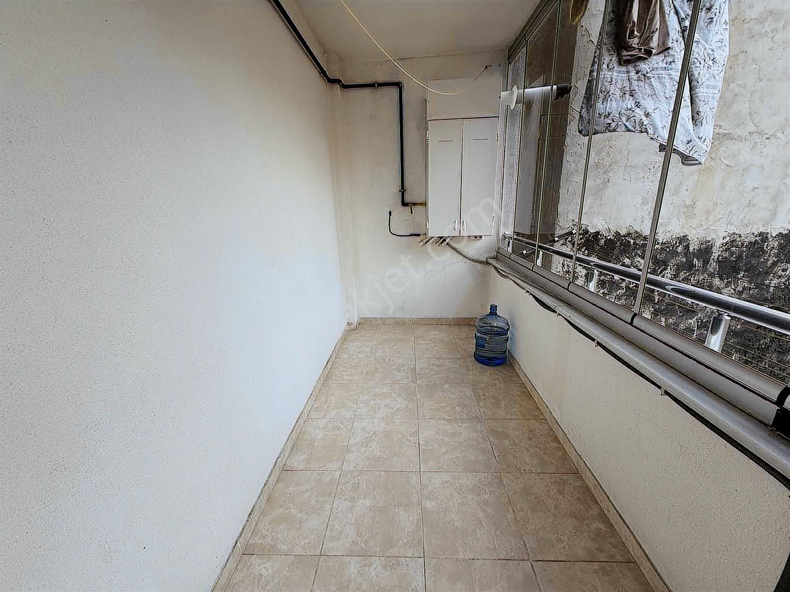 Esenyurt Yenikent / 3+1 117 M2 / Ara Kat Kullanışlı - Görsel 32