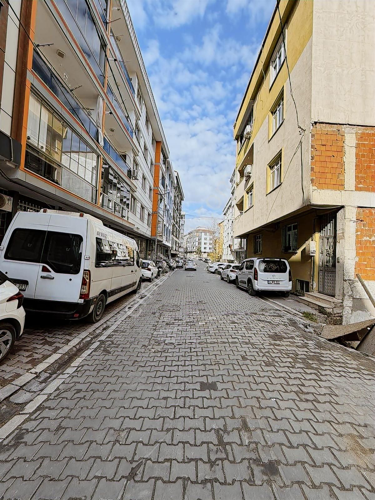 Esenyurt Yenikent / 3+1 117 M2 / Ara Kat Kullanışlı - Görsel 6