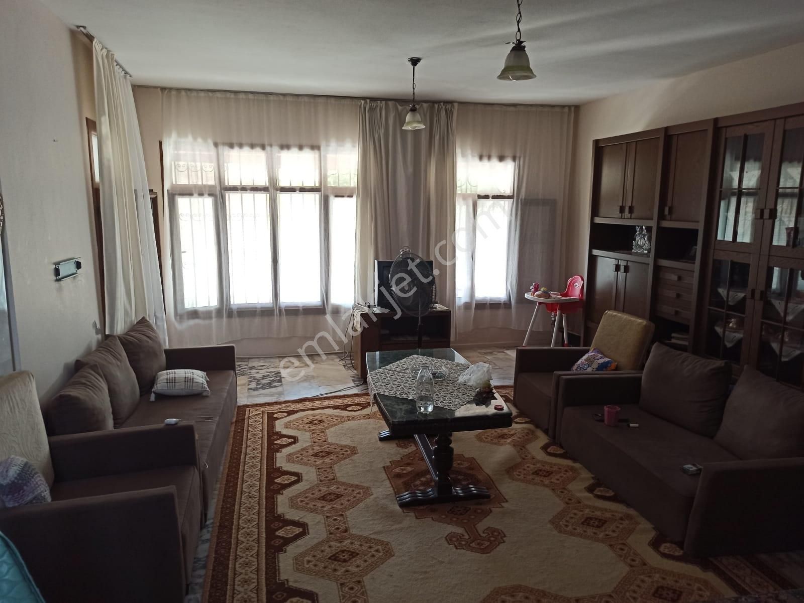 Çeşmenin En Güzel Yerinde Satılık Villa - Görsel 11