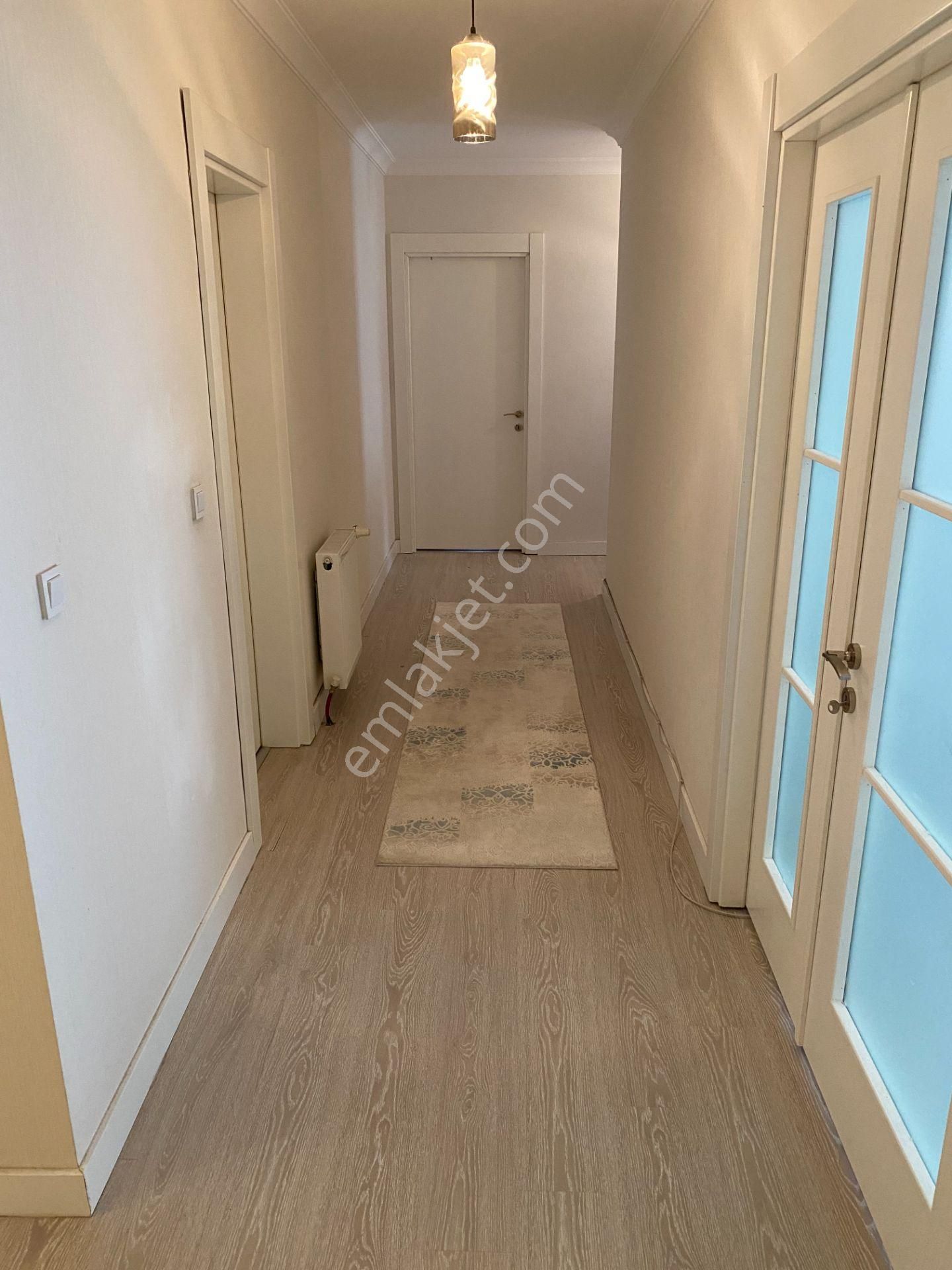 Mebuskent Evlerinde 3.kat 2 Balkonlu Kiracısız 154m2 Satılık 3+1 - Görsel 17