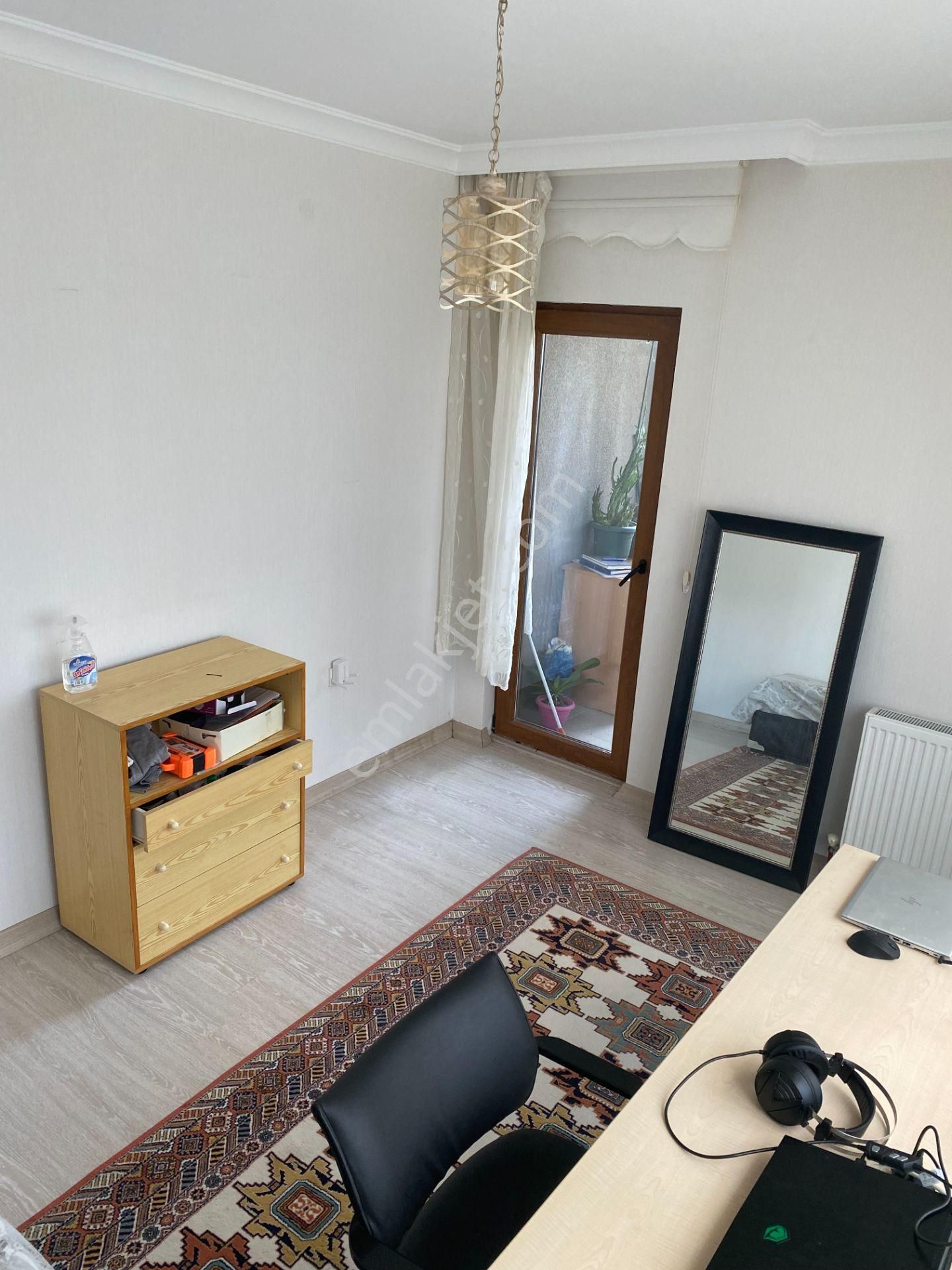 Mebuskent Evlerinde 3.kat 2 Balkonlu Kiracısız 154m2 Satılık 3+1 - Görsel 13