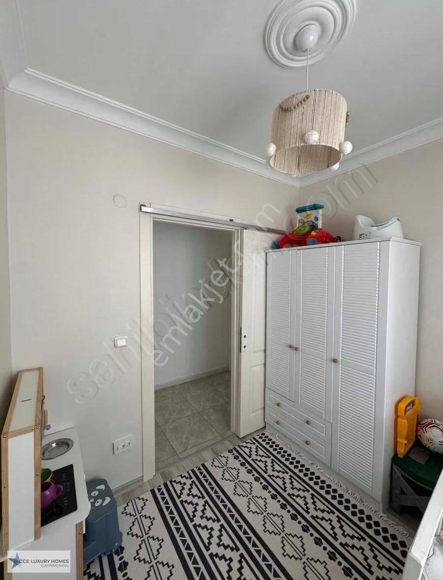 Ana Cadde Üzeri Güneş Alan Ebeveyn Banyolu 2+1 Kiralık Daire - Görsel 9