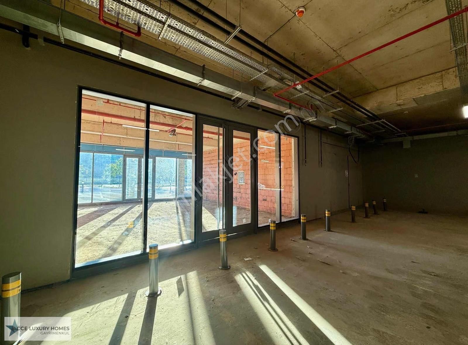 Düşler Vadisi'nde 75 M2 Kiralık Dükkan / İş Yeri - Görsel 7