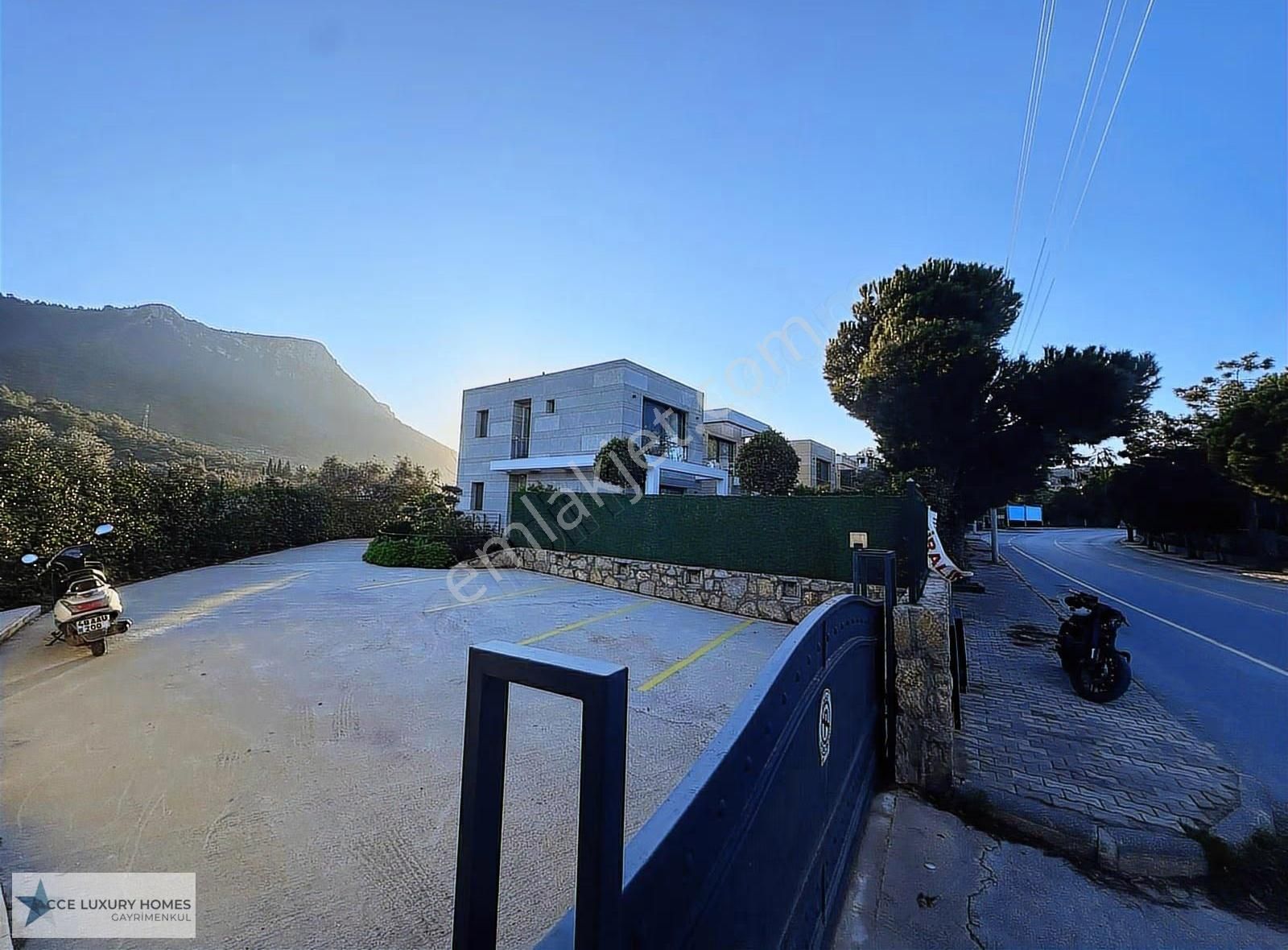 Gölköyde, Havuzlu Butik Sitede Pırıl Pırıl Fırsat Modern Duplex - Görsel 3