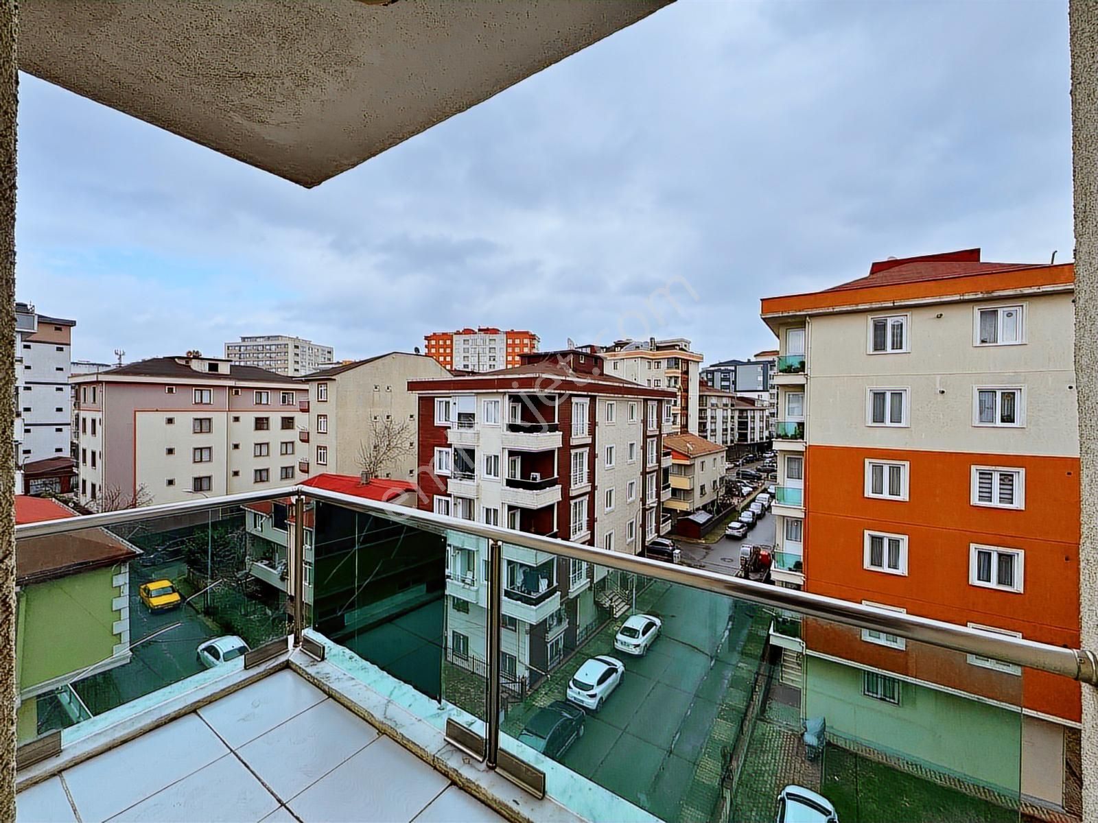 Çekmeöy Taşdelen Merkez Açık Otoparklı Kiralık 2+1 Ara Kat Daire - Görsel 4