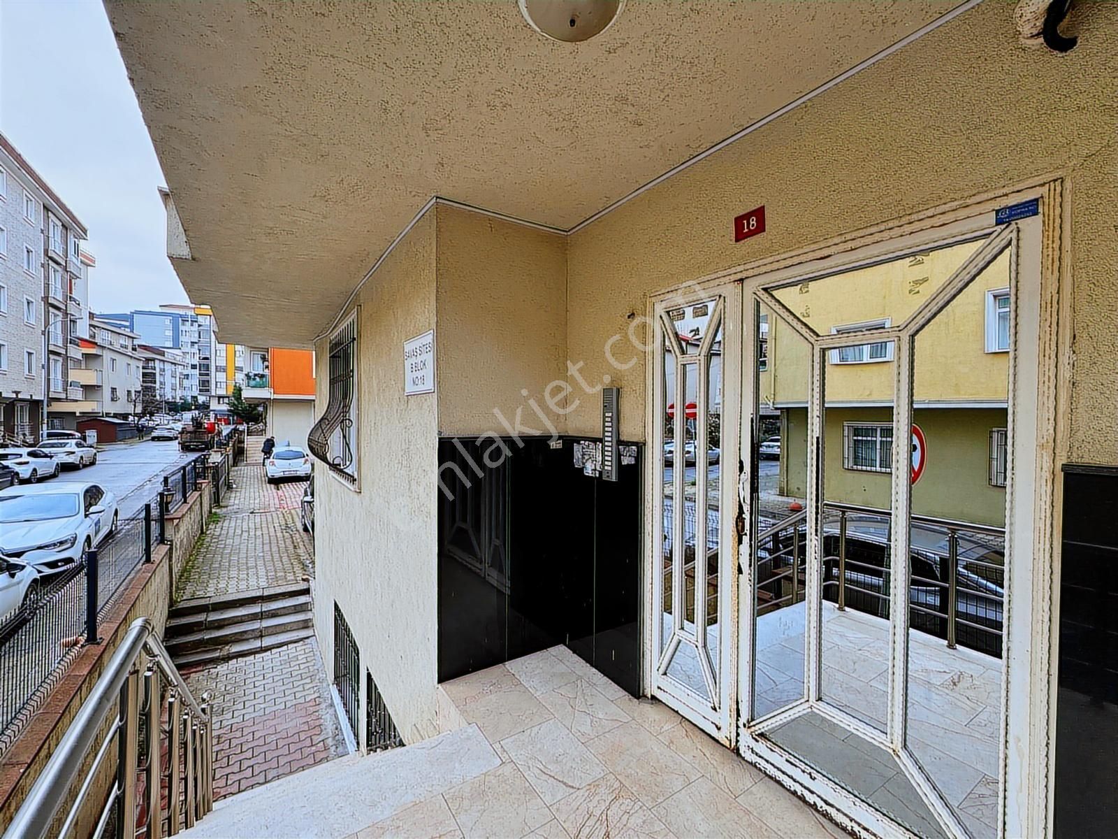 Çekmeöy Taşdelen Merkez Açık Otoparklı Kiralık 2+1 Ara Kat Daire - Görsel 9