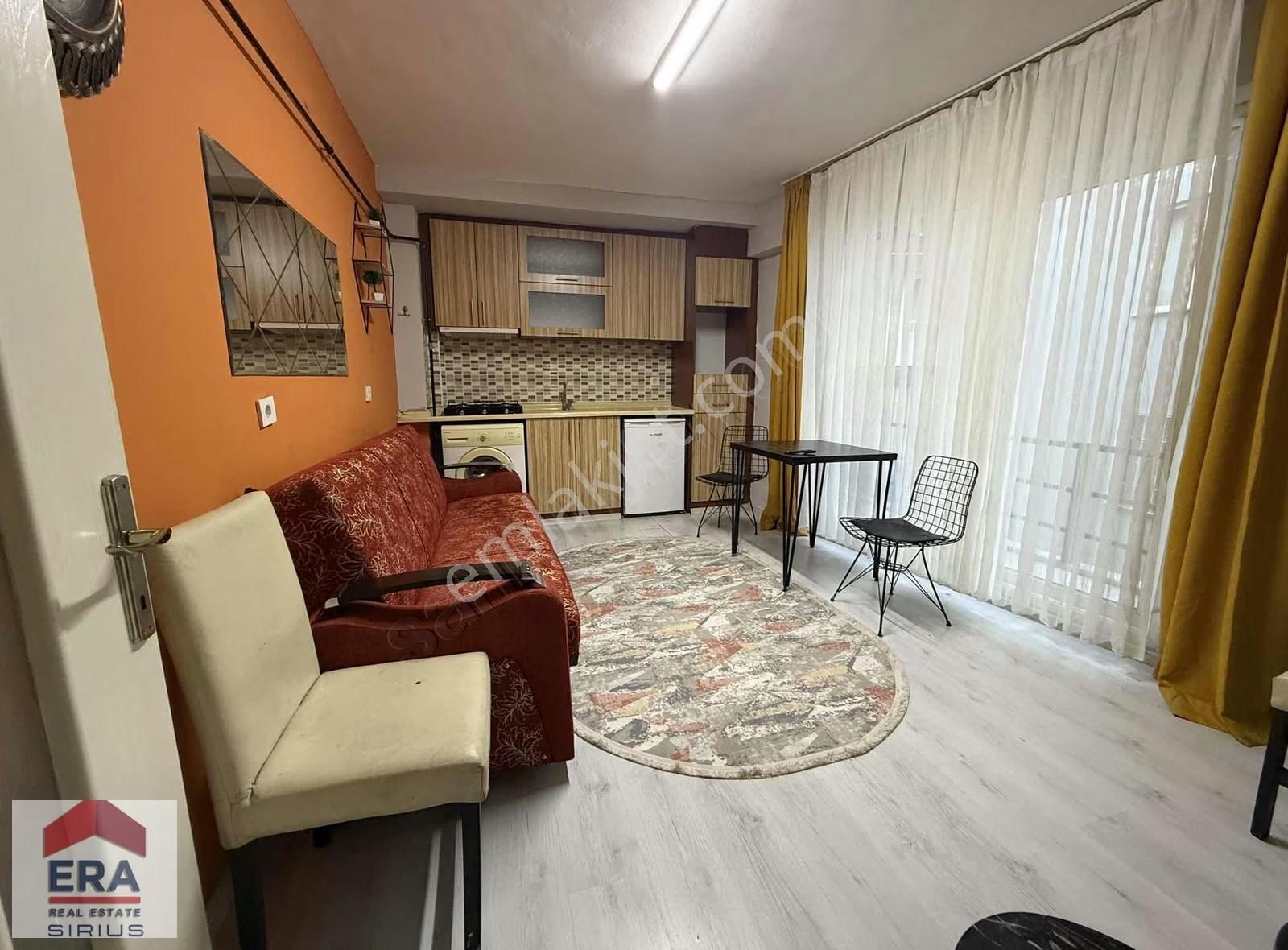 15 Mayıs Mahallesi Çınar Mevkisinde 1+1 Satılık Ara Kat Apart