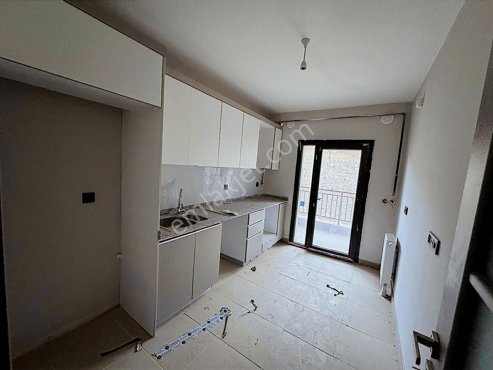 Akkuyu Toki Sıfır Bina Hiç Oturulmadı 2+1 K.m Zemin Üstü - Görsel 6