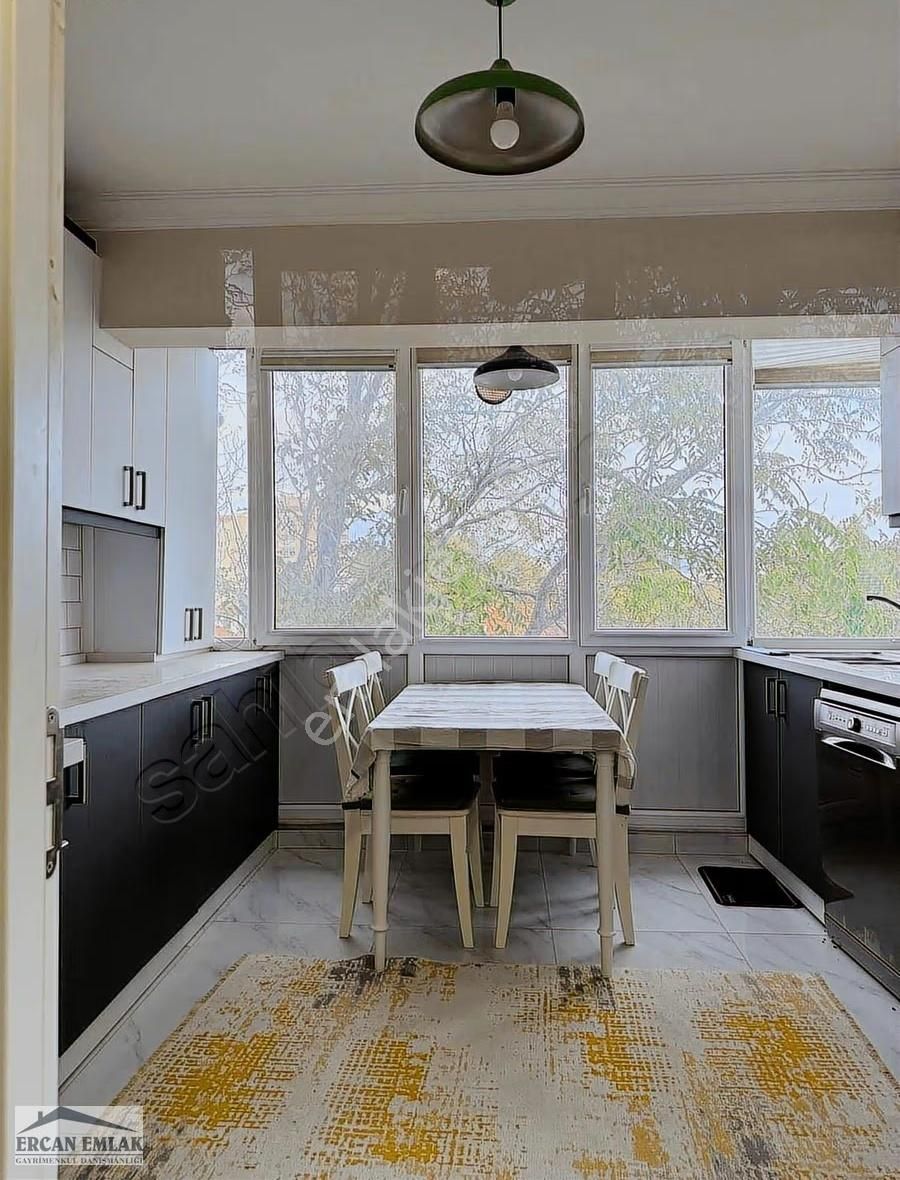 Bornova Erzene Mahallesinde 3+1 Bakımlı,ara Kat Satılık Daire - Görsel 7