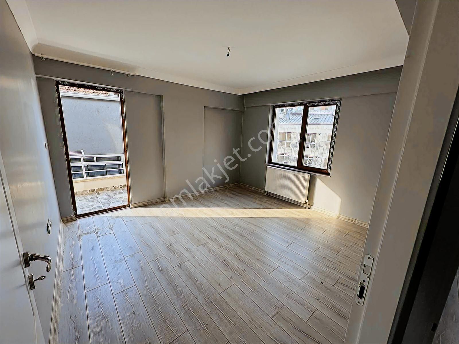 Kırkkonaklar Merkezde Emsalsiz Satılık 4+1 Dubleks - Görsel 14