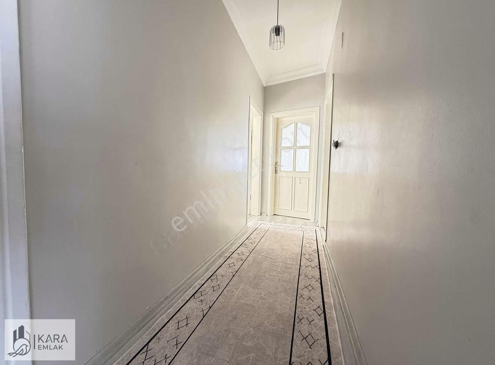 Cumhuriyet Mah'de 3+1 145 M2 3.kat Yatırımlık Cadde Üzeri - Görsel 2