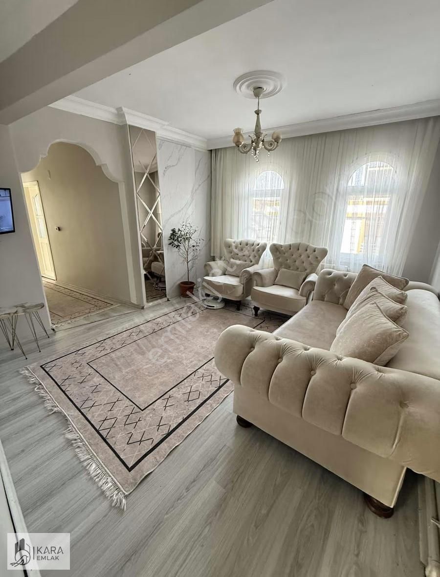 Cumhuriyet Mah'de 3+1 145 M2 3.kat Yatırımlık Cadde Üzeri - Görsel 4