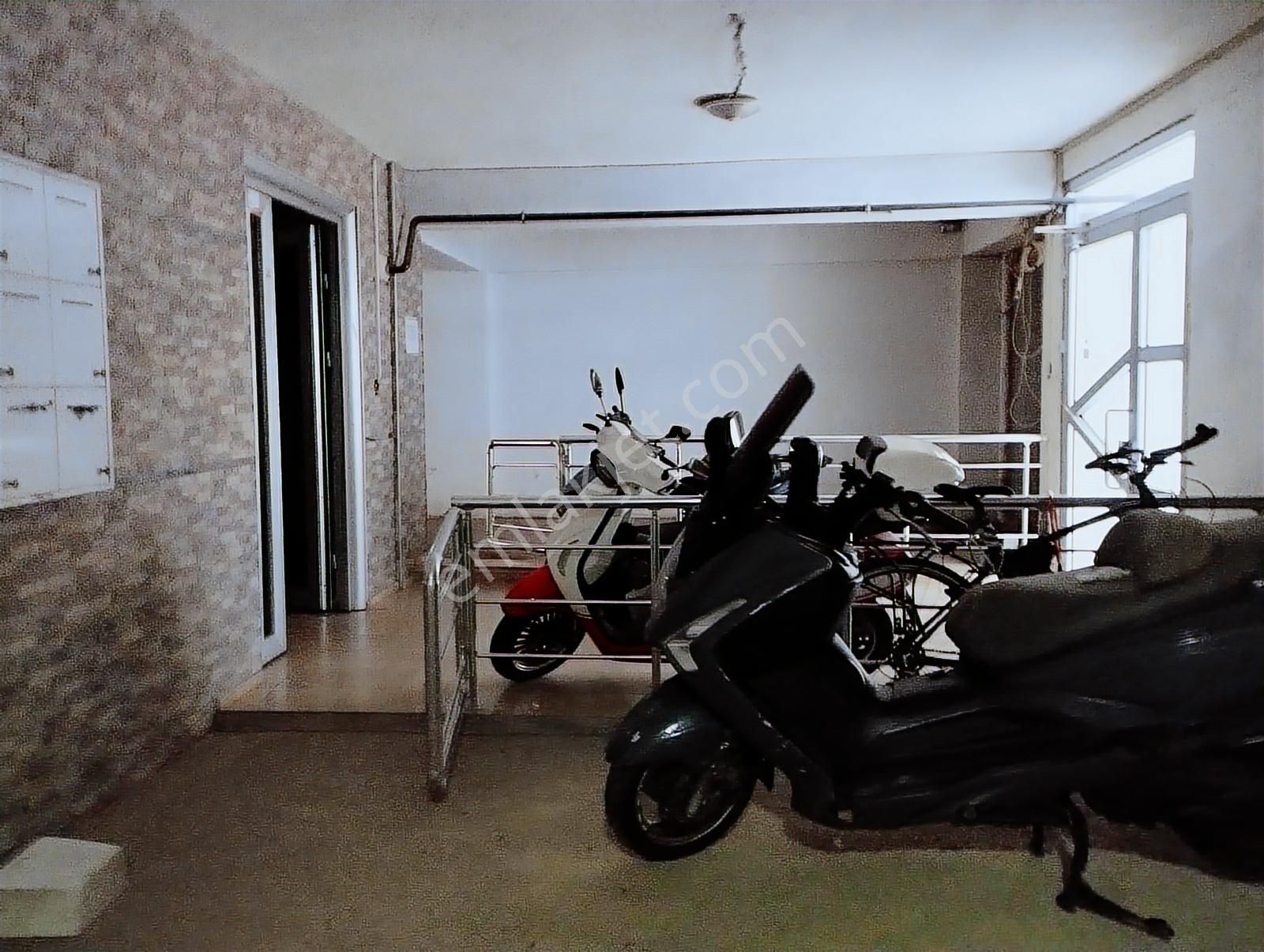 Aydın Zafer Mahallesinde Yatırımlık Kiracılı Satılık 1+1 - Görsel 4