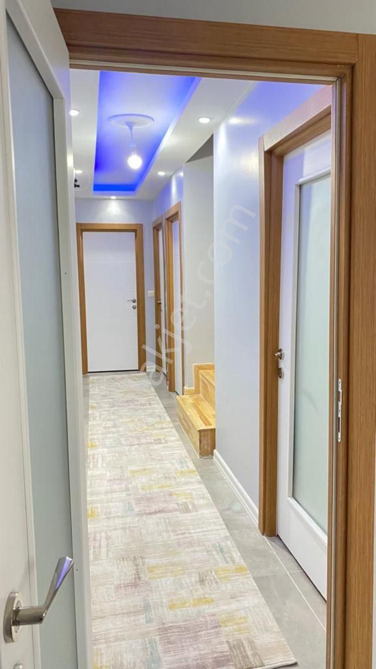 Sahibinden 2+1 Ferah Abonelikleri Açık Metroya Yakın Daire - Görsel 5