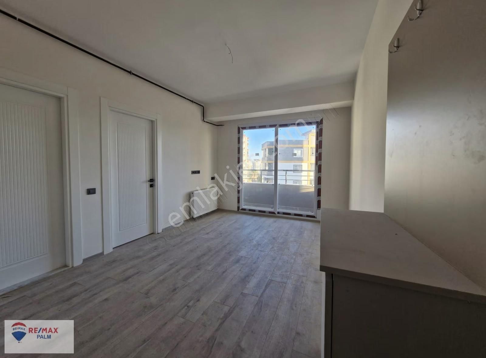 Remax Palm'den Eski Mezitli'de Oturuma Hazır Eşya Opsiyonlu 1+1 - Görsel 9