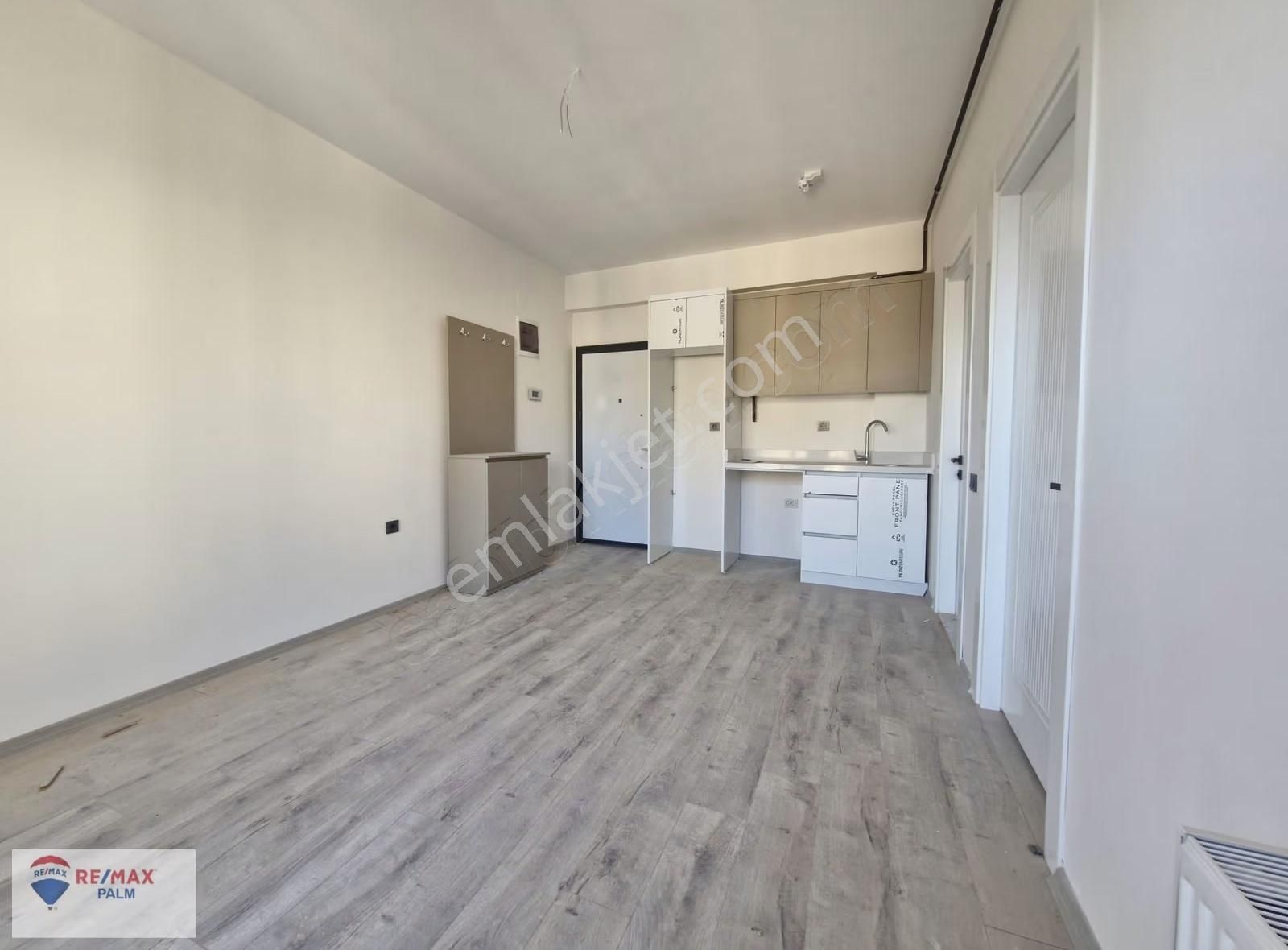 Remax Palm'den Eski Mezitli'de Oturuma Hazır Eşya Opsiyonlu 1+1 - Görsel 11