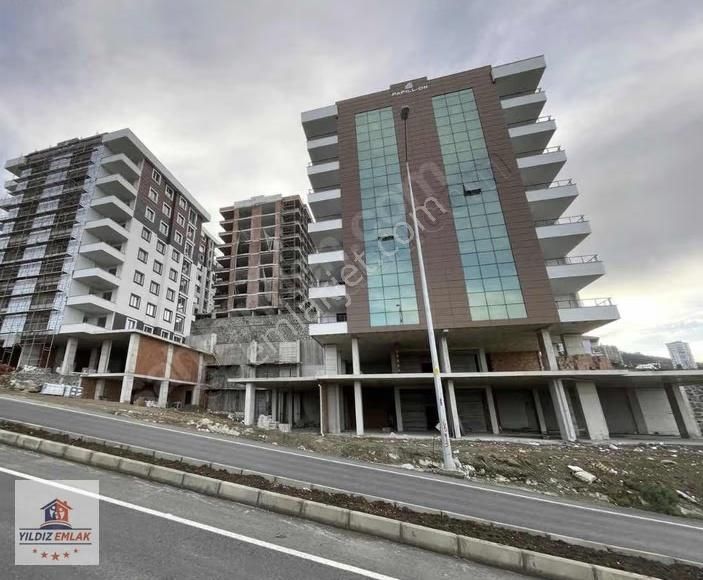 Yıldız Gayrimenkulden Yıldızlıda Cadde Üzerinde Satılık Daireler - Görsel 2