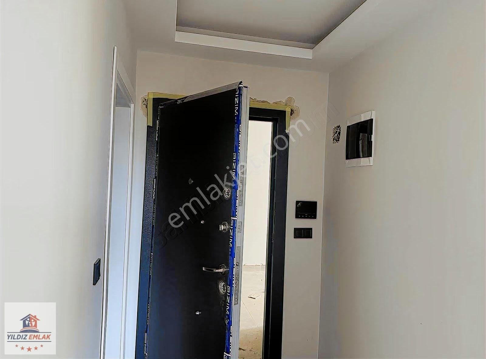 Yıldız Gayrimenkulden Yıldızlıda Cadde Üzerinde Satılık Daireler - Görsel 12