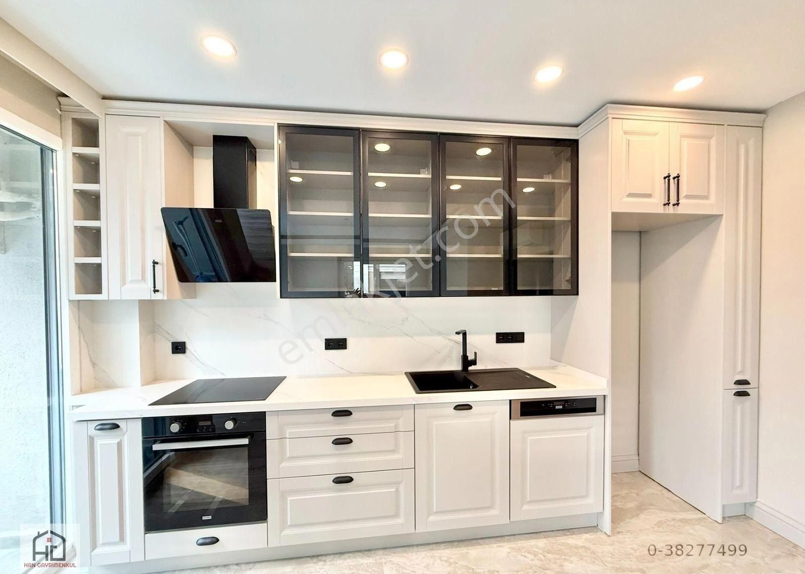 Suadiye Sahilde 2+1 Site Özellikli Lüks Fırsat!! - Görsel 13