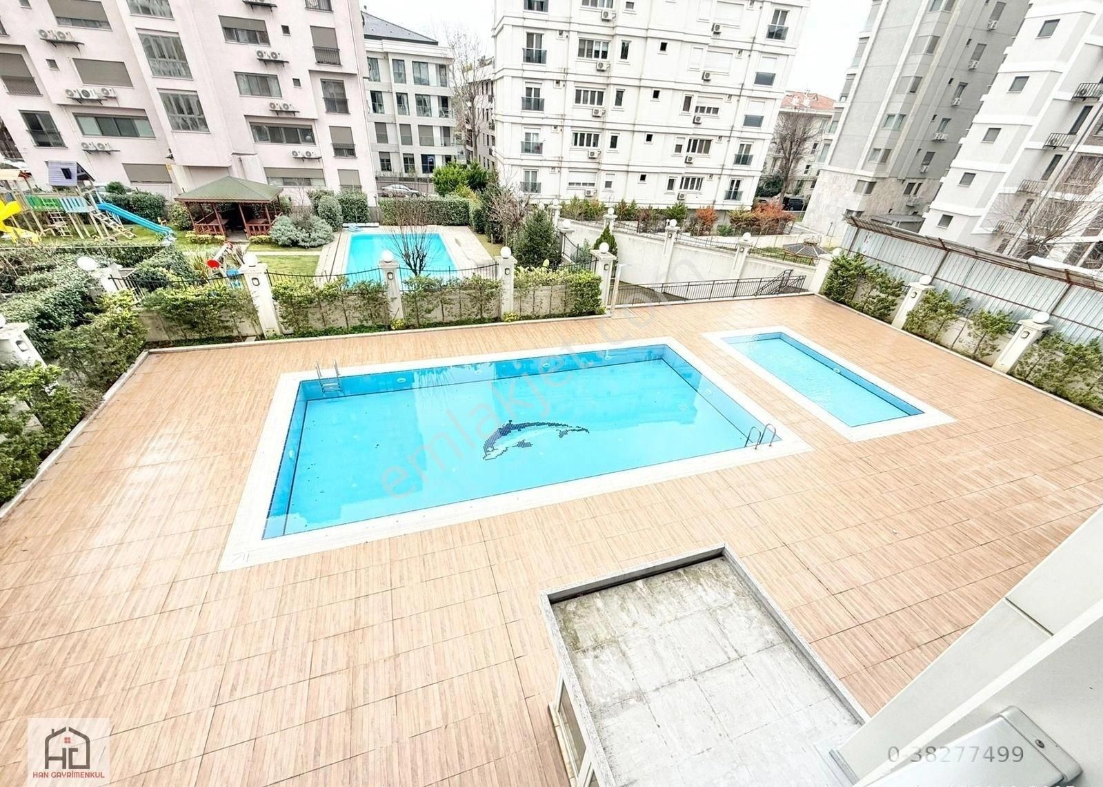 Suadiye Sahilde 2+1 Site Özellikli Lüks Fırsat!!