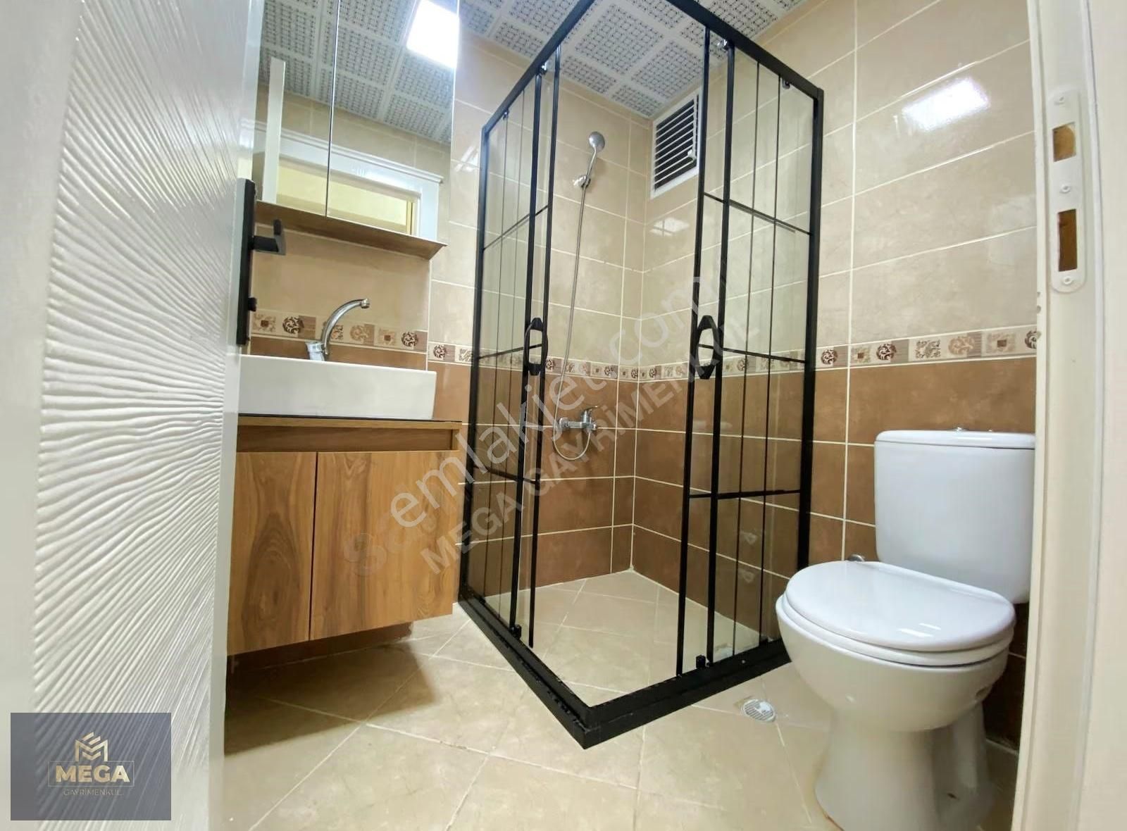 Mega'dan Ovacık Pazarı Yakını Geniş M2 Kare Full Yapılı 3+1 D!!! - Görsel 7