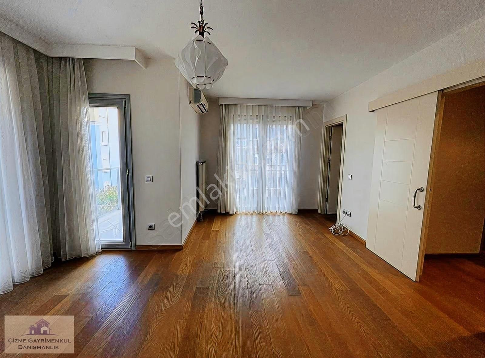 Çizme Gayrimenkul'den Yeşilköy'de Butik Sitede Geniş 3+1 Arakat - Görsel 22