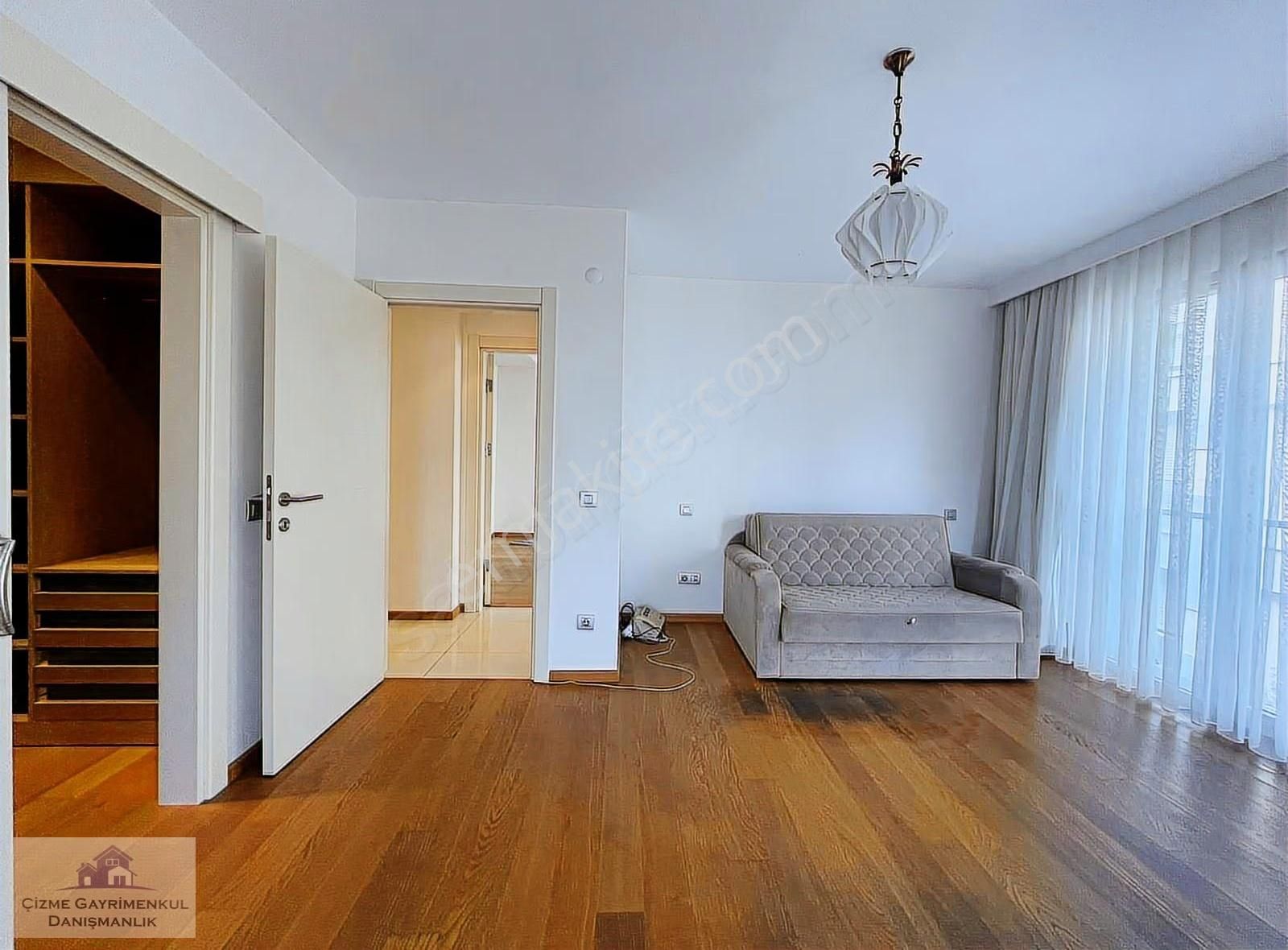 Çizme Gayrimenkul'den Yeşilköy'de Butik Sitede Geniş 3+1 Arakat - Görsel 21